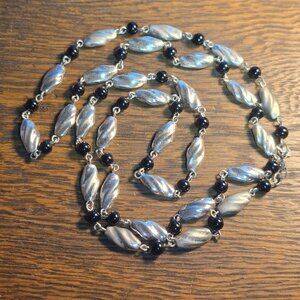 Monet silvertone & jet beads necklace. Vintage.